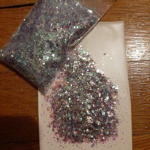 Glitter make up nails.body hair lip.oil cuticle oil glitter lipgloss